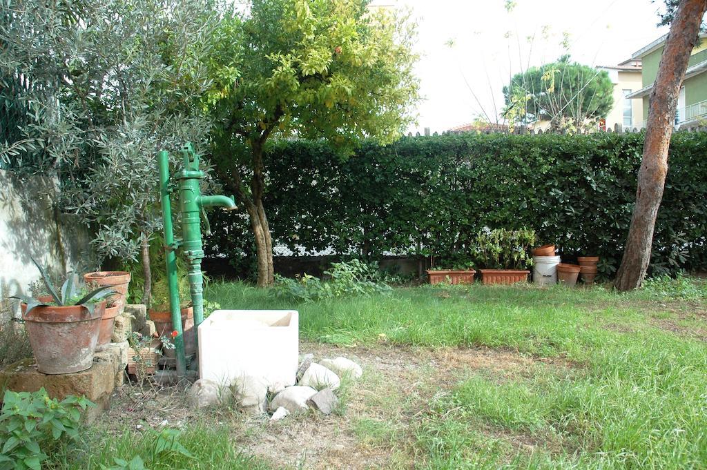 Villa Linda Affittacamere Bellaria-Igea Marina Exterior foto